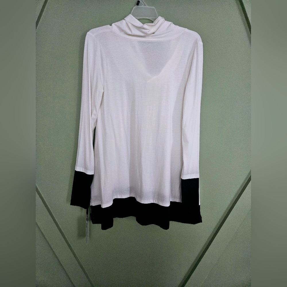 Calvin Klein long sleeve black/ white shirt nwt